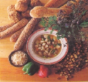 Klar suppe med kød og melboller